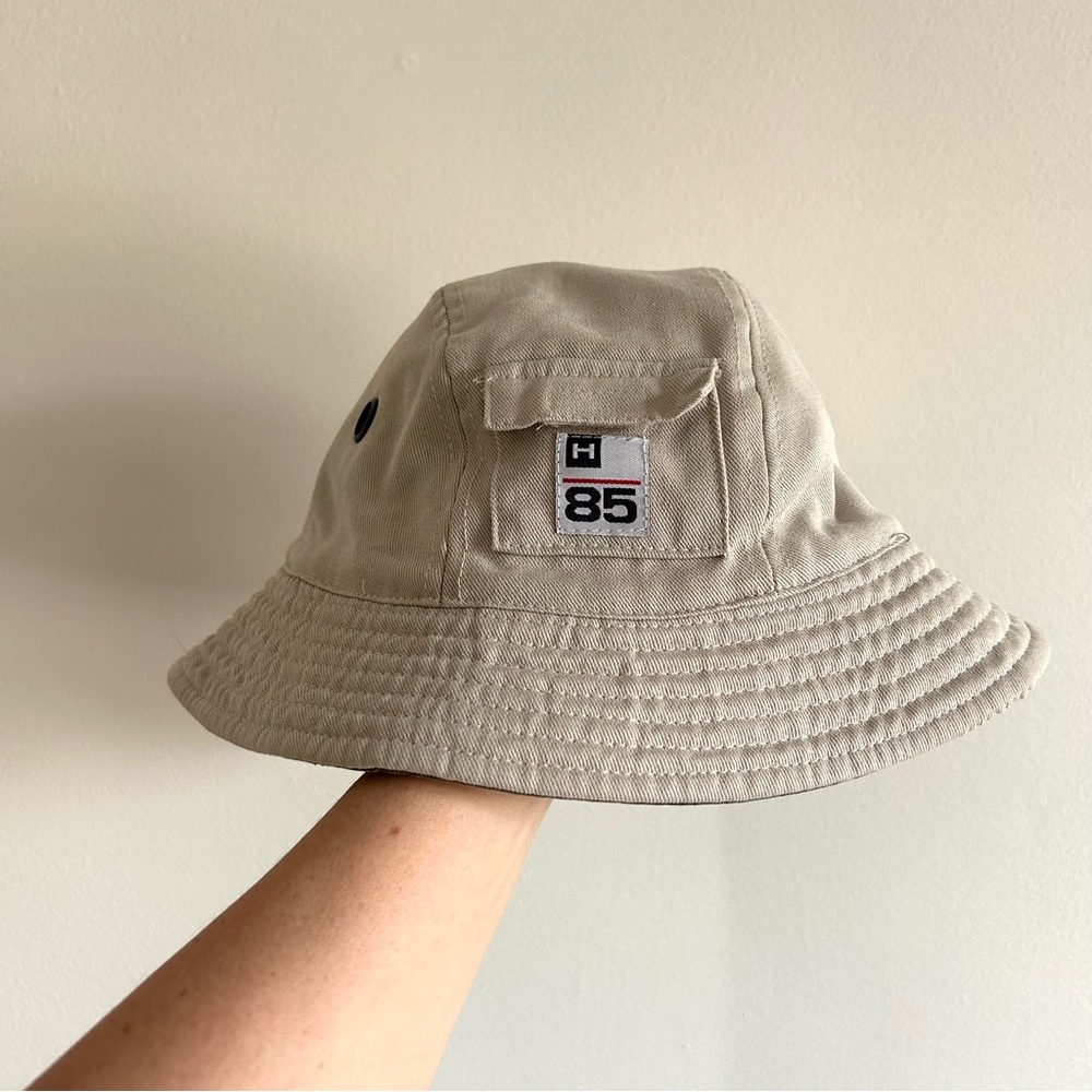 Tommy Hilfiger Tan Bucket Hat Classic Design